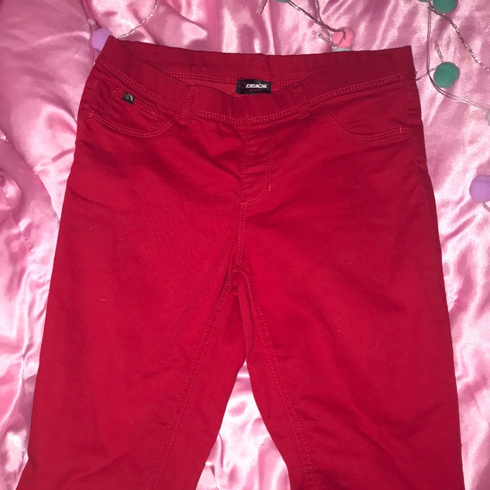 Red skinny pants